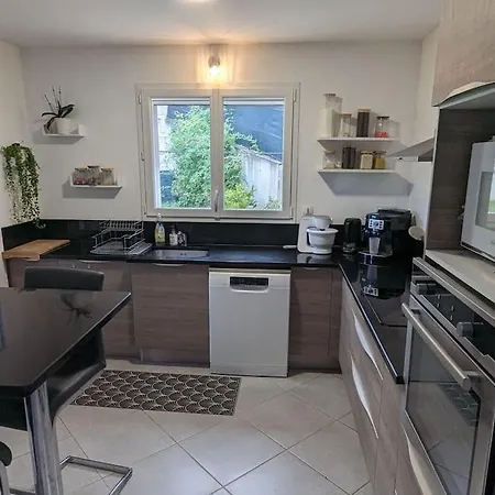 Дом отдыха Jolie Maison Au Pied Du Vercors Бур-де-Пеаж